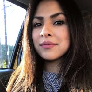 Meet your Posher, Cristal